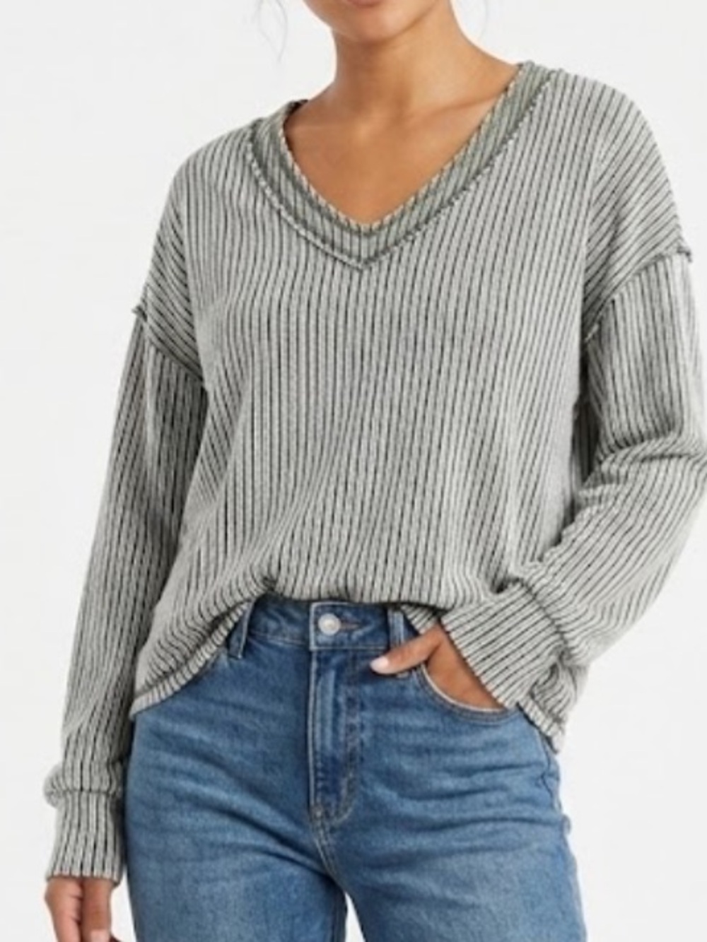 BKE Women's Ribbed V-Neck Sweater in Gray